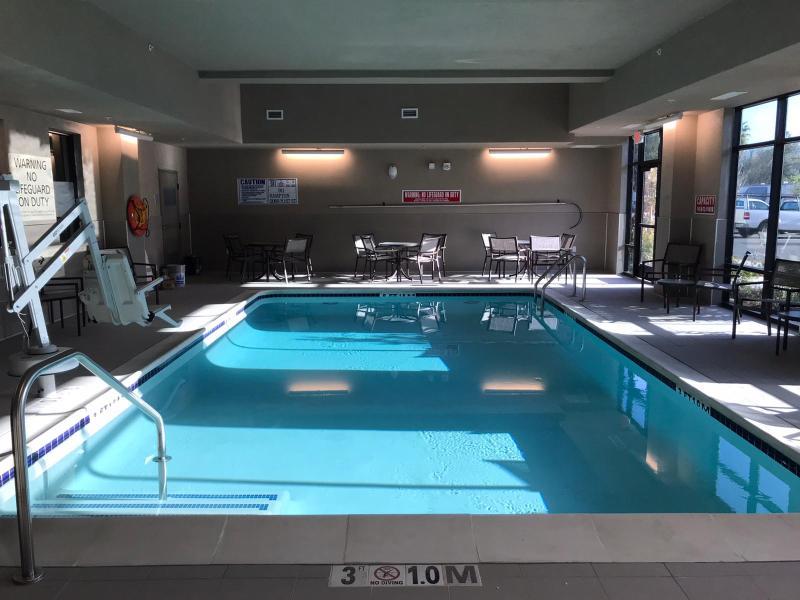 Hampton & Airport Hotel 3*