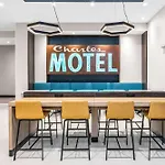 La Quinta Inn & Suites By Wyndham San Jose Airport-Downtown