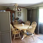 Mark\'S Poolside Retreat