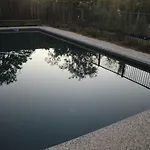 Mark\'S Poolside Retreat