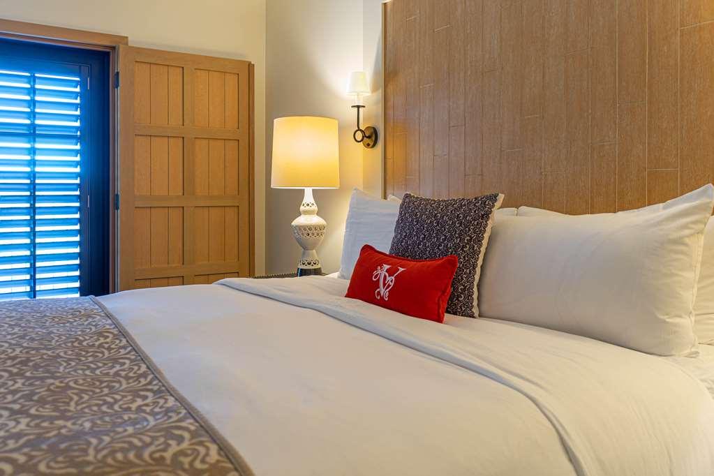 Hotel Valencia Santana Row 4*