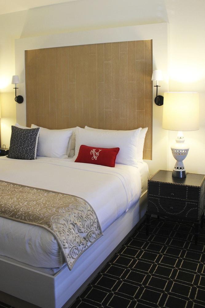 Valencia Santana Row Hotel 4*