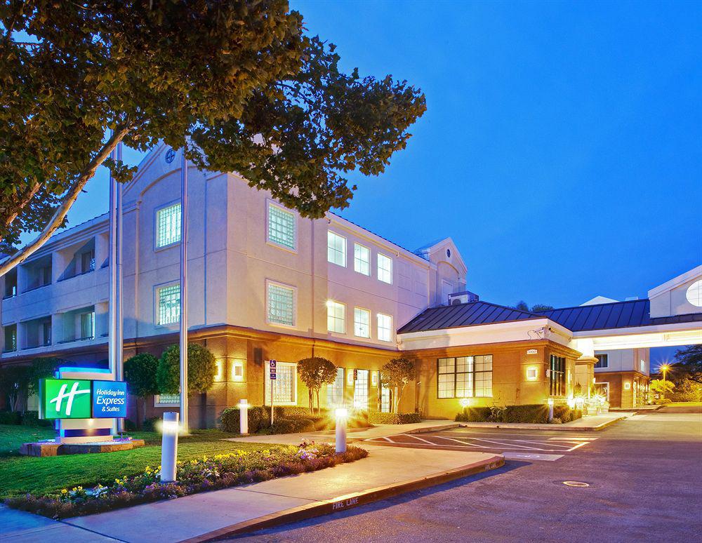 Hotel Country & By Radisson, International Airport, Ca