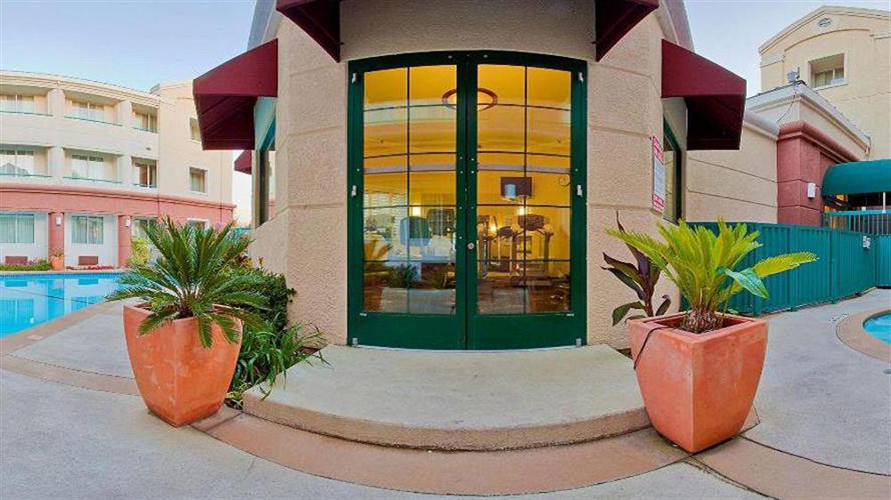 Country & By Radisson, International Airport, Ca Hotel San Jose