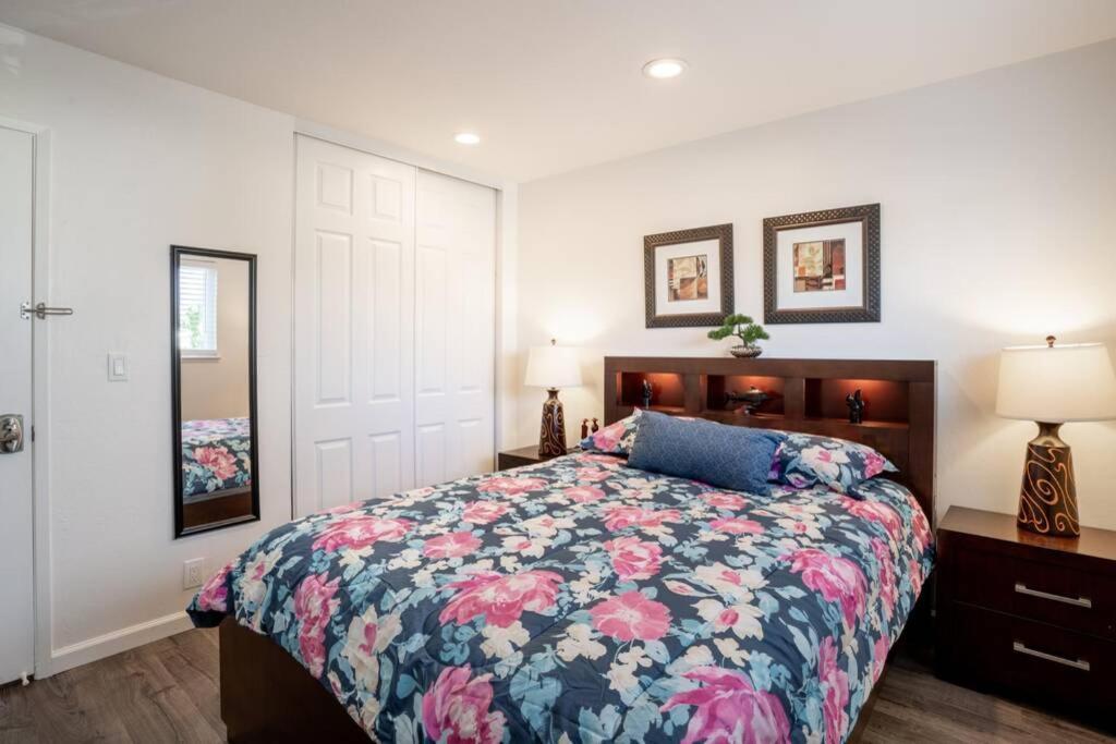 Apartment Luxury Near Oakridge Mall For Vacation/work