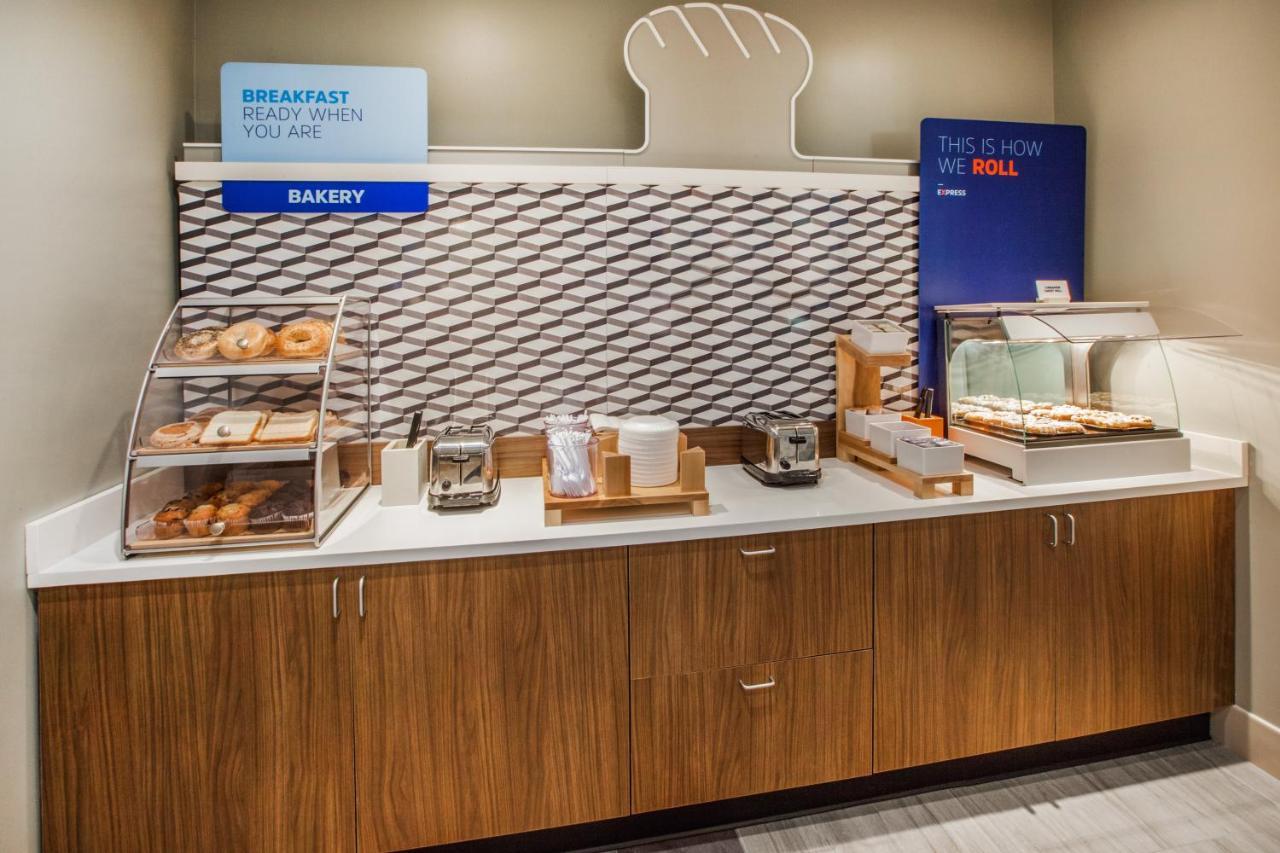 Hotel Express & - Silicon Valley By Ihg San Jose