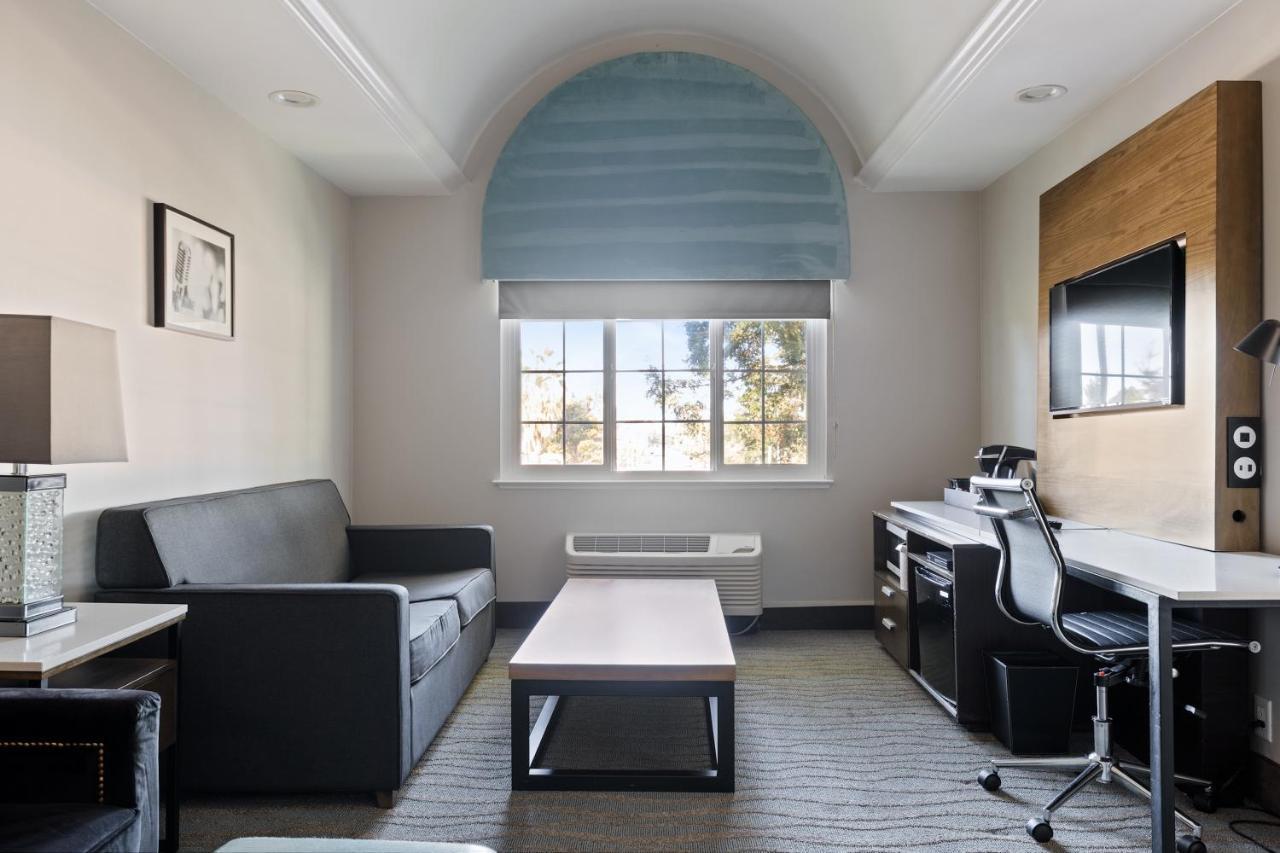 Hotel Kasa The Row 3*