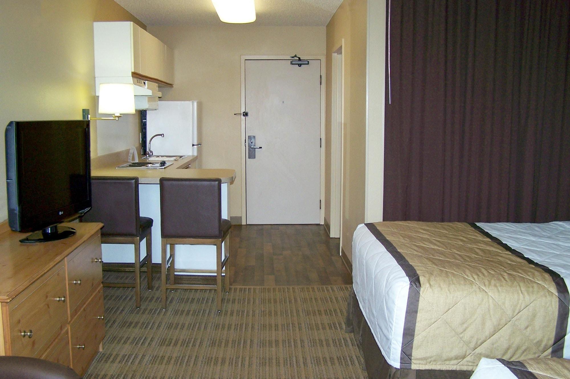 Extended America - - Downtown 2*