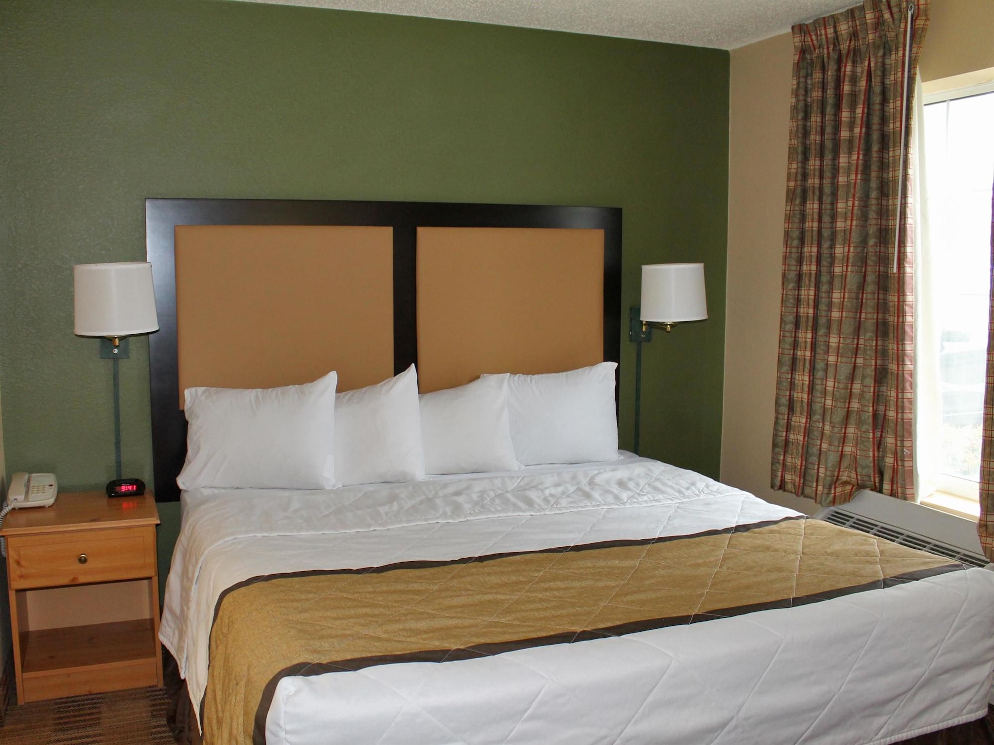 Extended America - - Downtown Hotel 2*