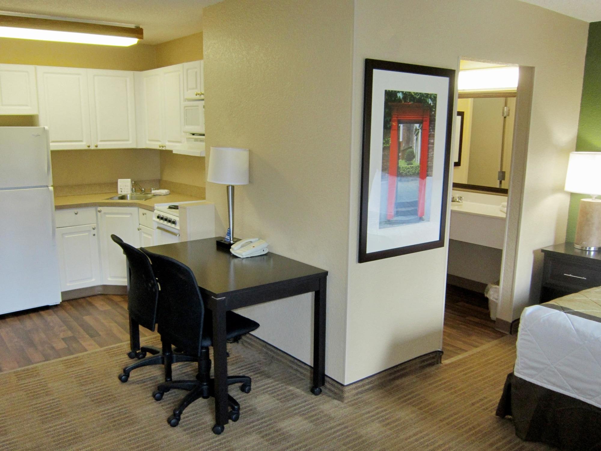 Hotel Extended America - - Edenvale - South