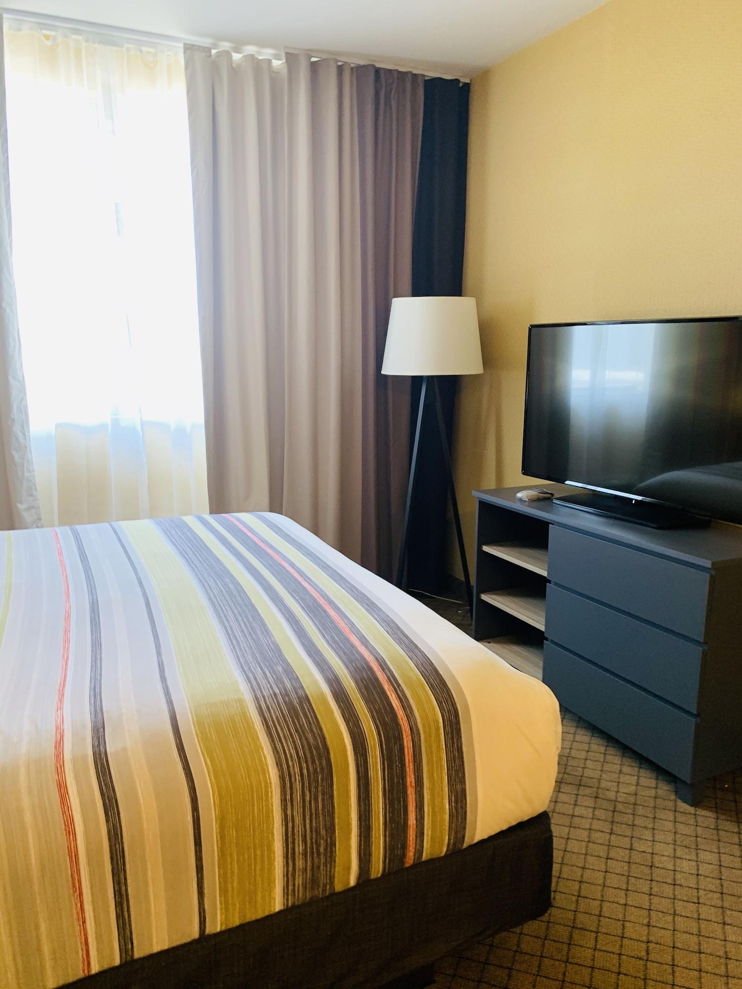 Country & By Radisson, International Airport, Ca San Jose