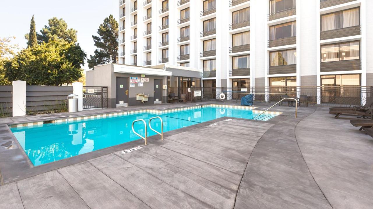 San Jose-silicon Valley By Ihg Hotel São José
