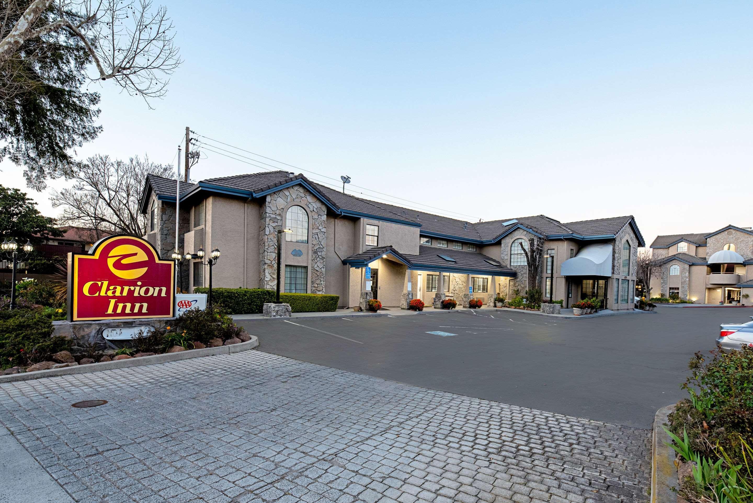 Clarion Silicon Valley Hotel
