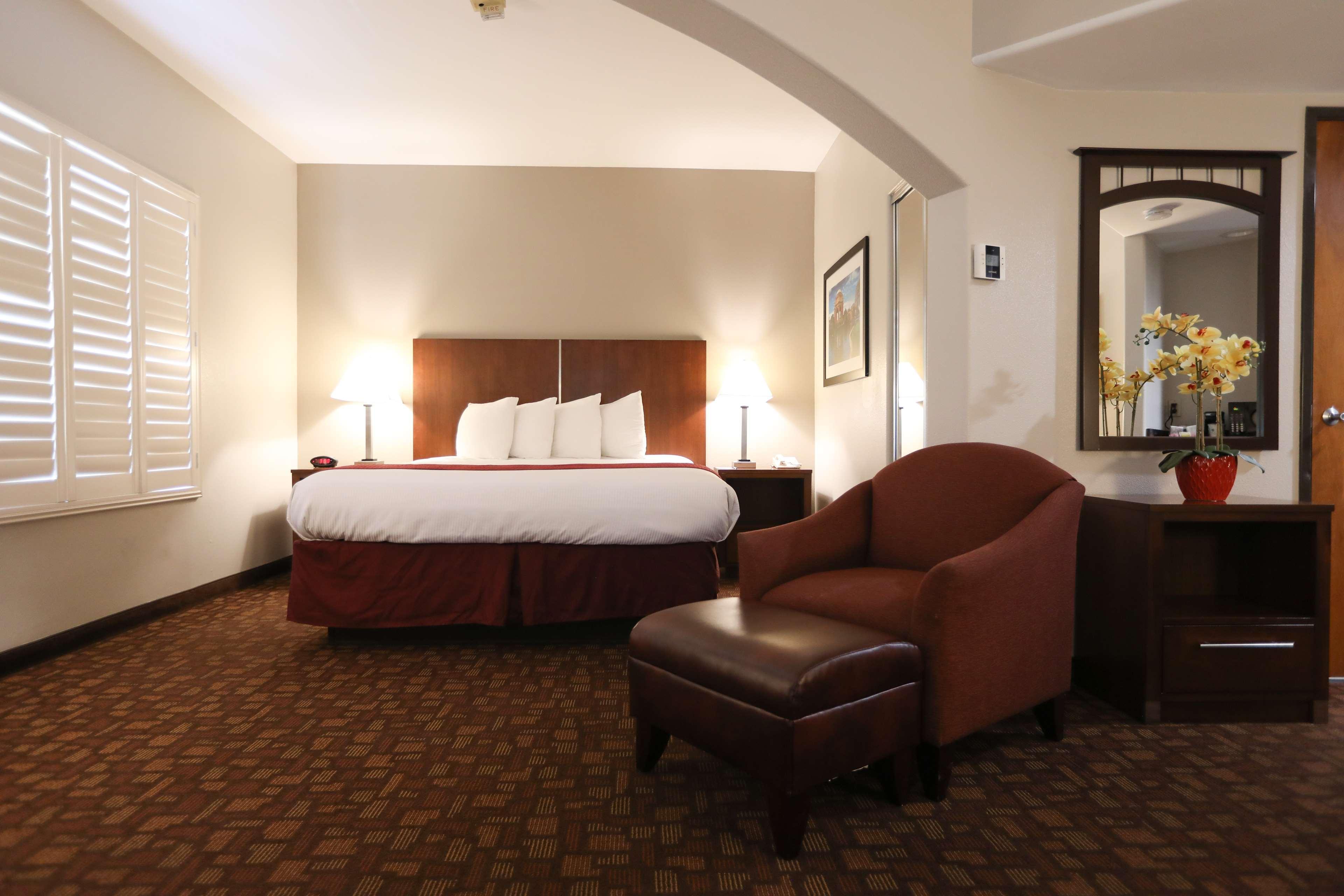 Western Lanai Garden & 3*