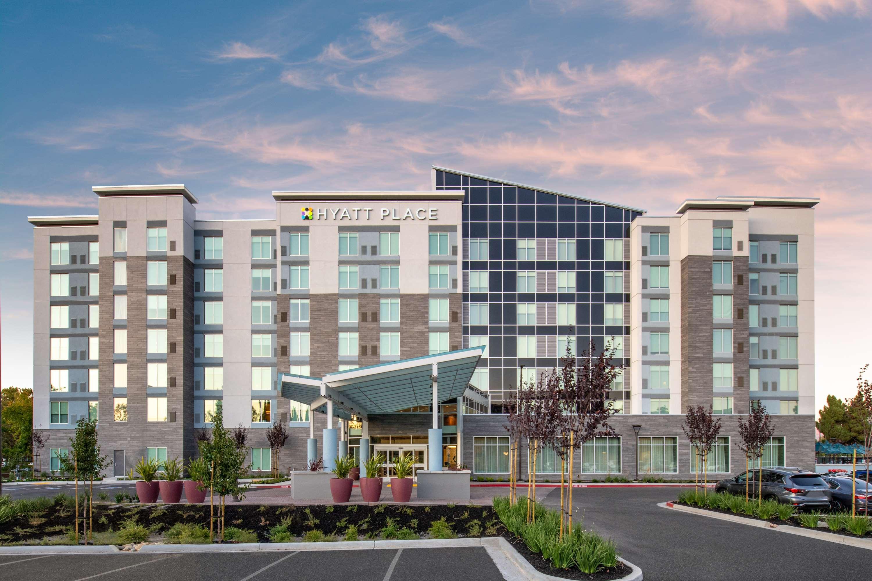 Hyatt Place Airport Hotel San Jose
