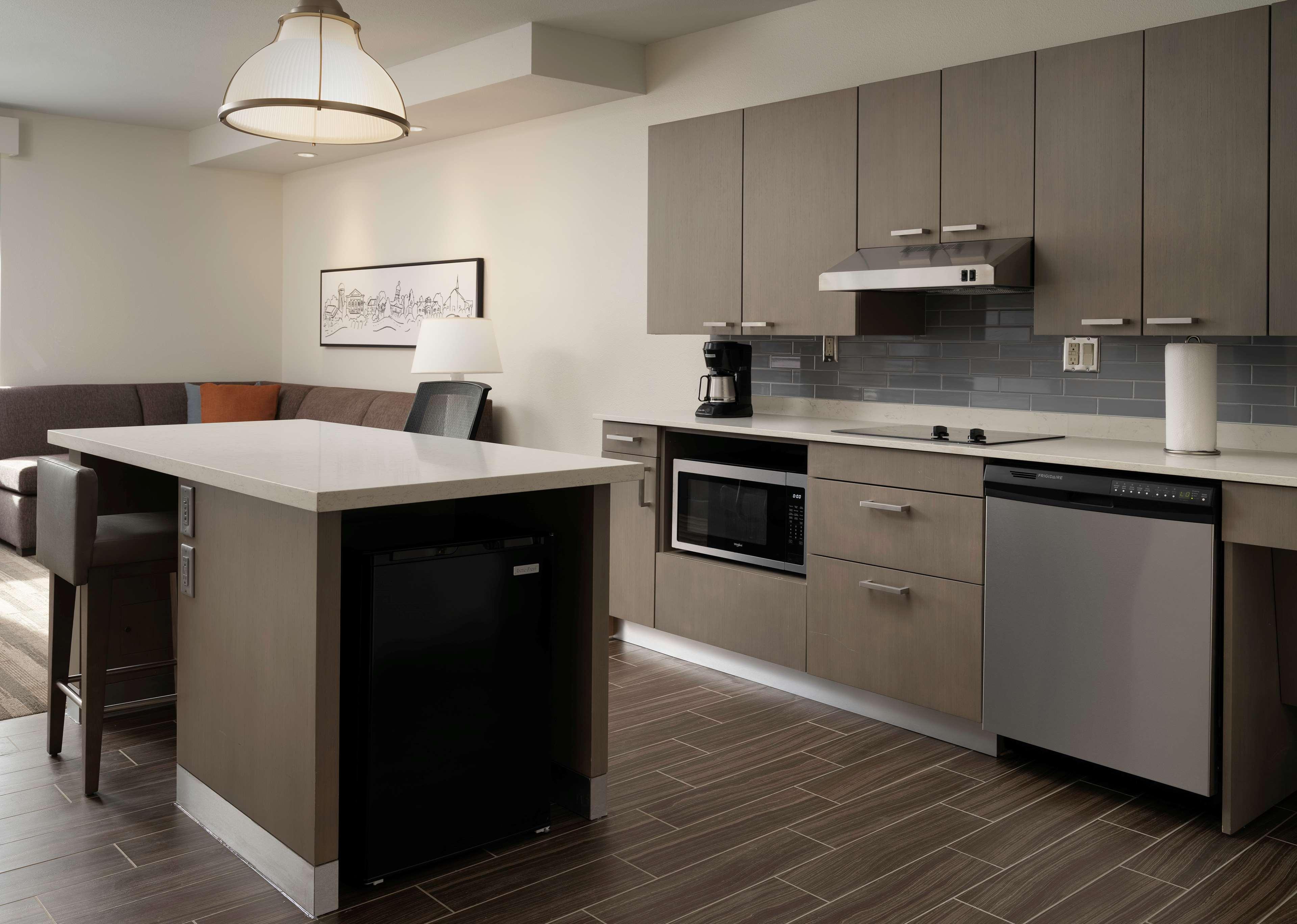 Hyatt House Airport Hotel