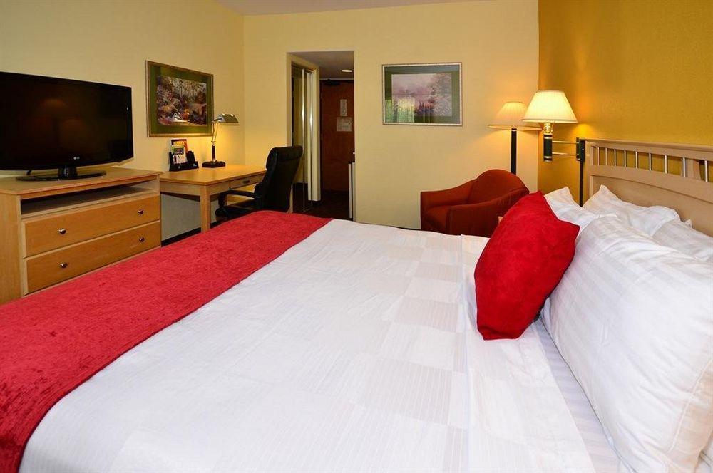 Western Lanai Garden & Hotel 3*