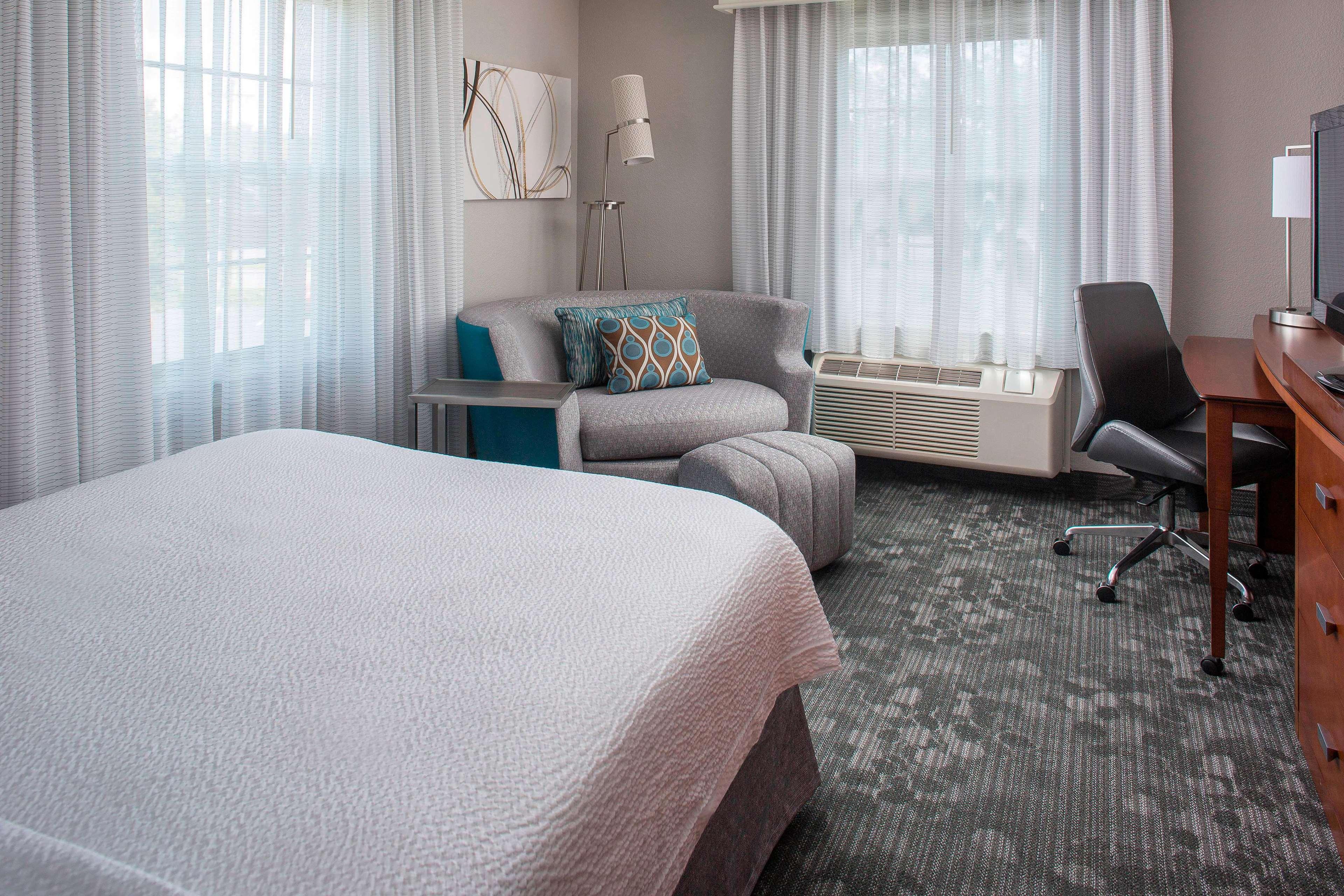 Sonesta Select Airport Hotel 3*