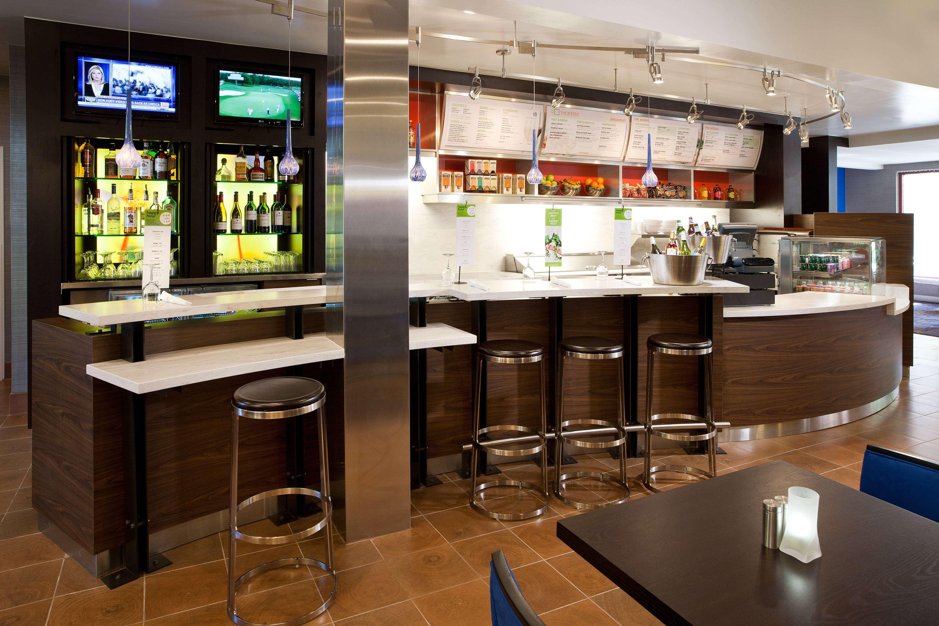 Sonesta Select Airport Hotel 3*