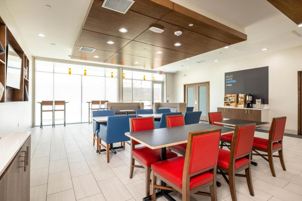 Hotel Express & - Silicon Valley By Ihg San Jose