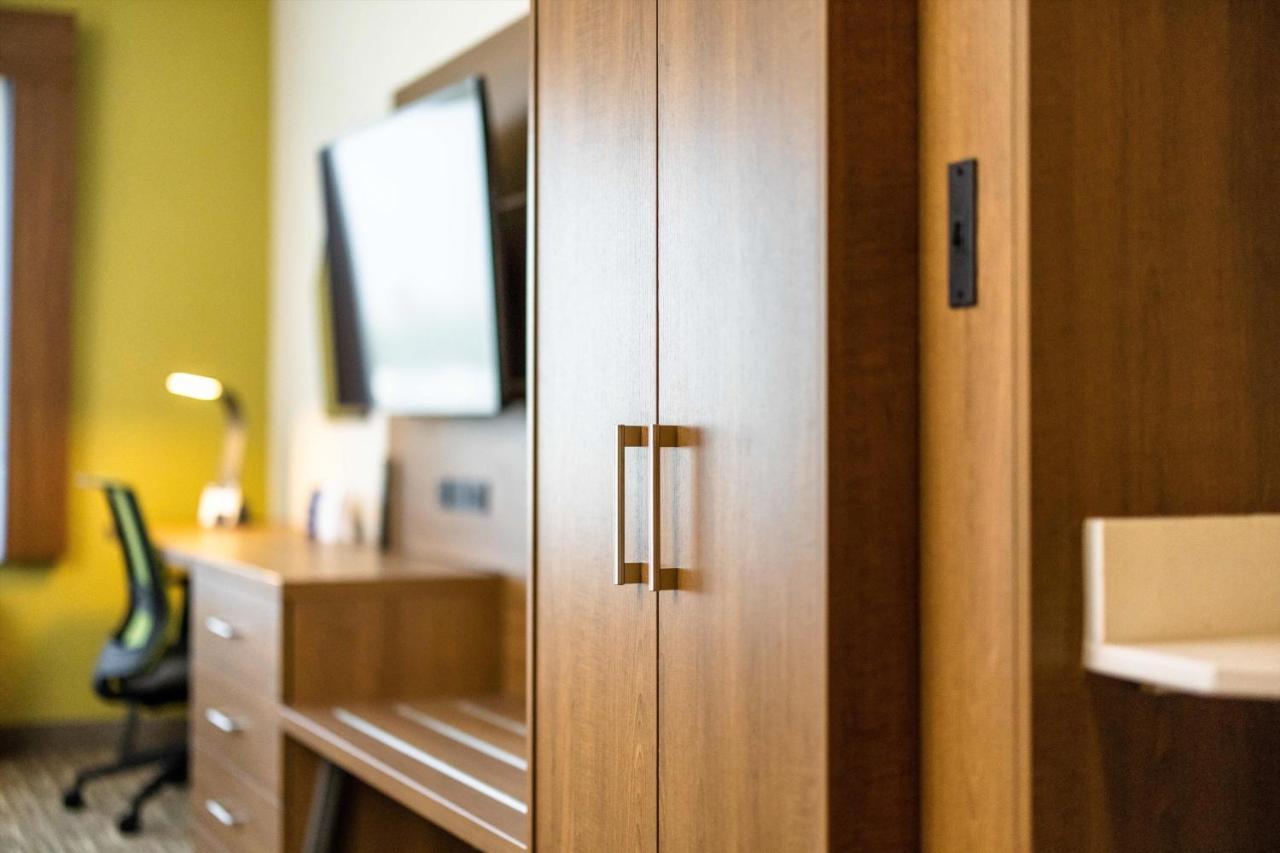 Express & - Silicon Valley By Ihg Hotel 3*
