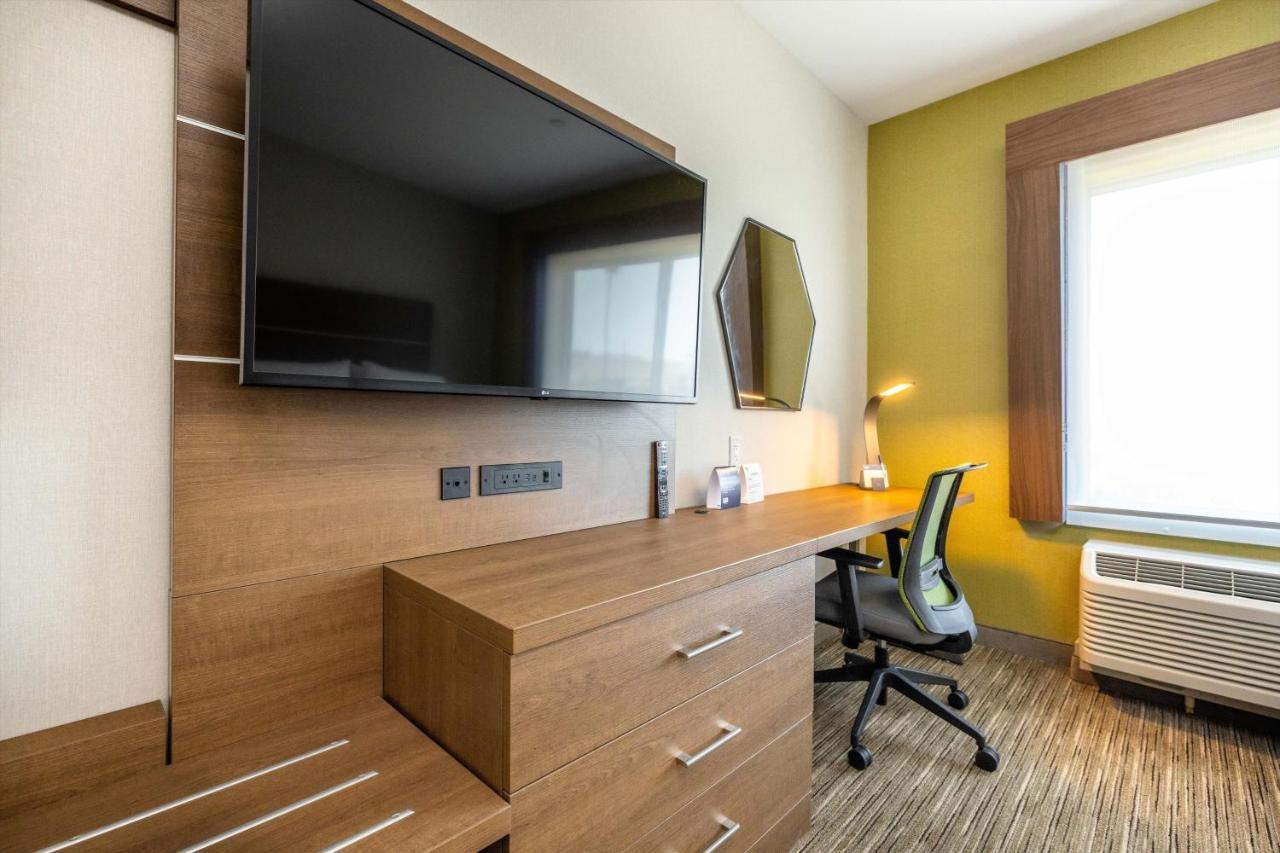 Hotel Express & - Silicon Valley By Ihg San Jose