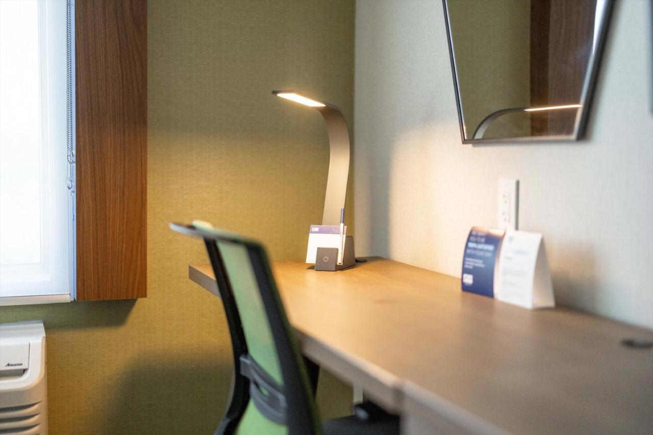 Express & - Silicon Valley By Ihg Hotel 3*
