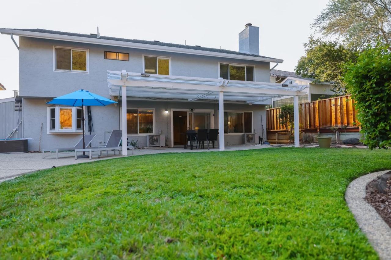 Holiday home @ Marbella Lane - 4br Cozy In Sj Pool