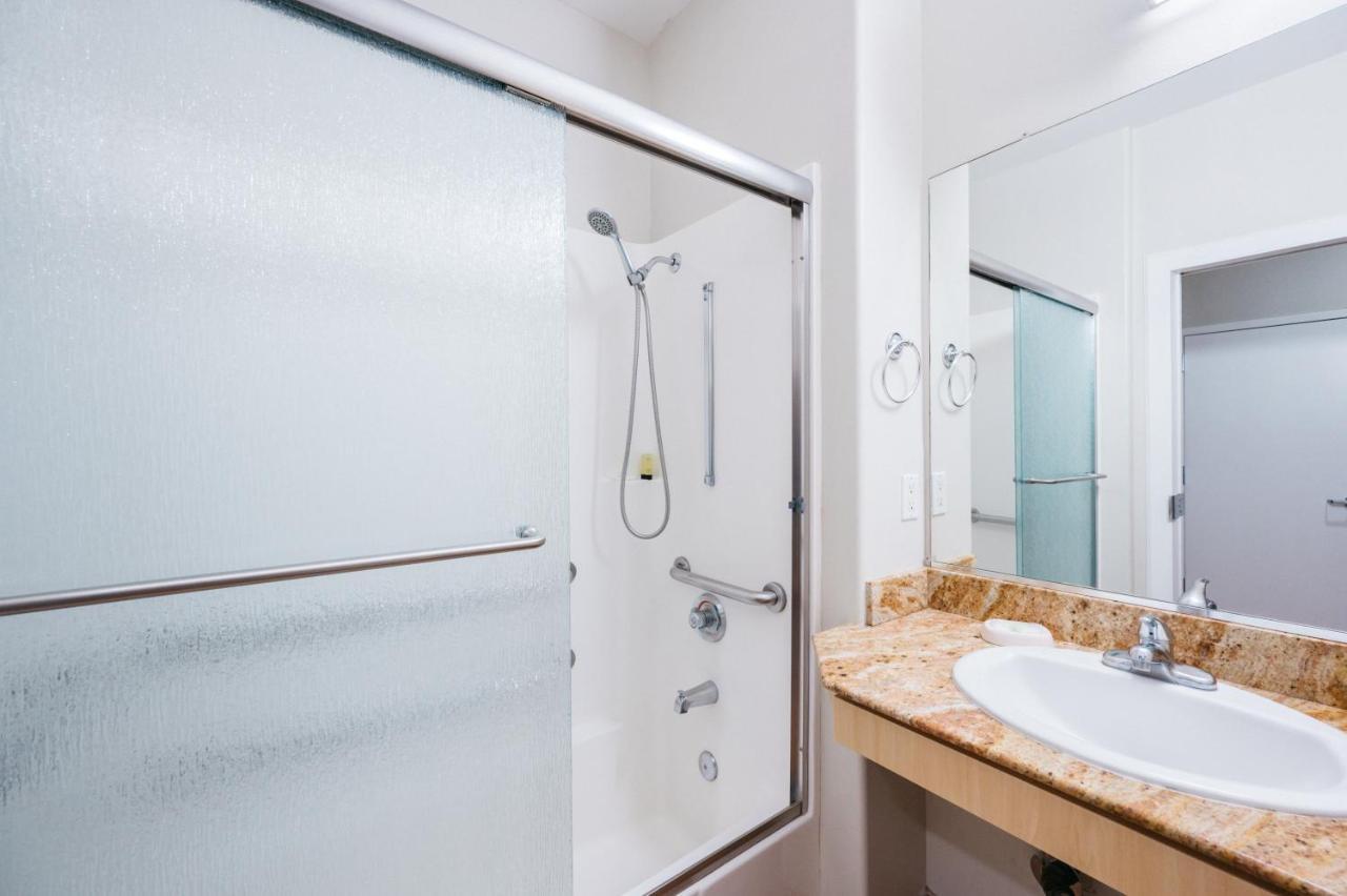 Studios Inn Aparthotel