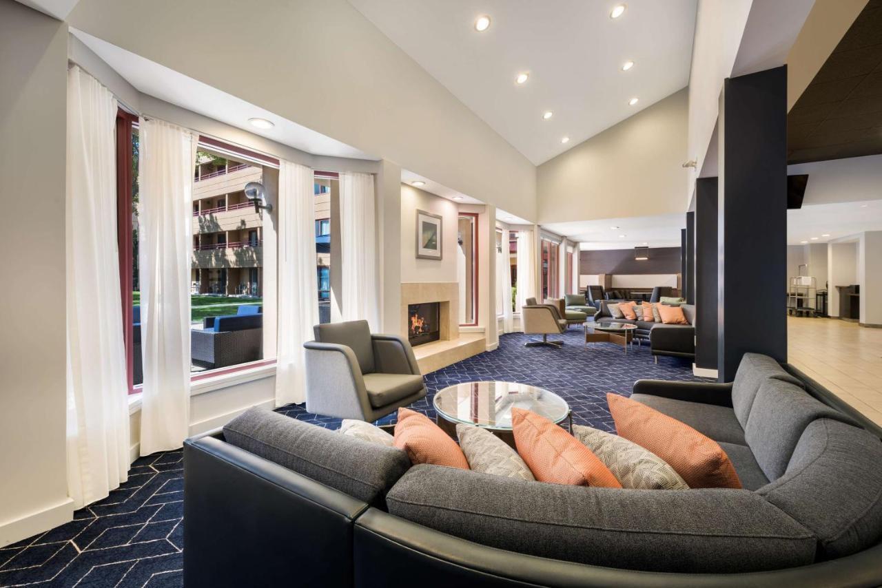 Sonesta Select Airport 3*