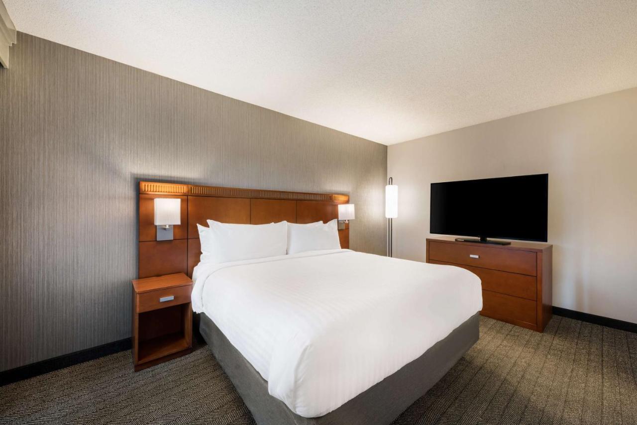 Hotel Sonesta Select Airport