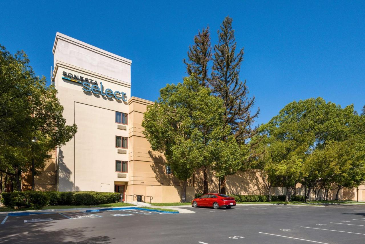 Hotel Sonesta Select Airport