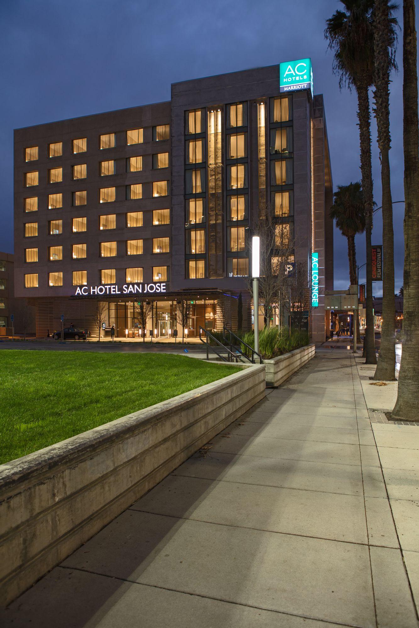 Hotel Ac By Marriott Downtown 3*