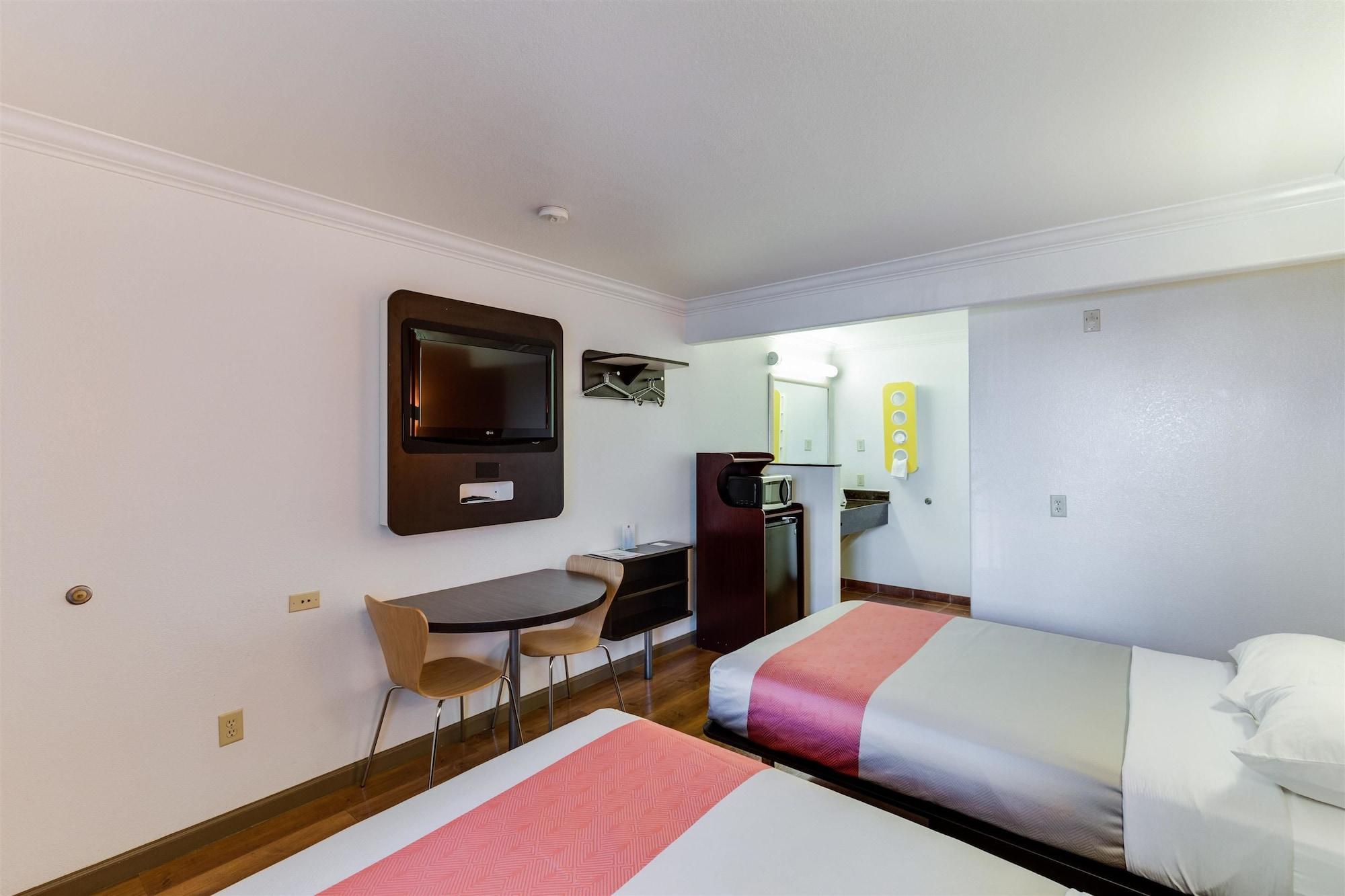 Hotel 6-san Jose, Ca - Convention Center 2*