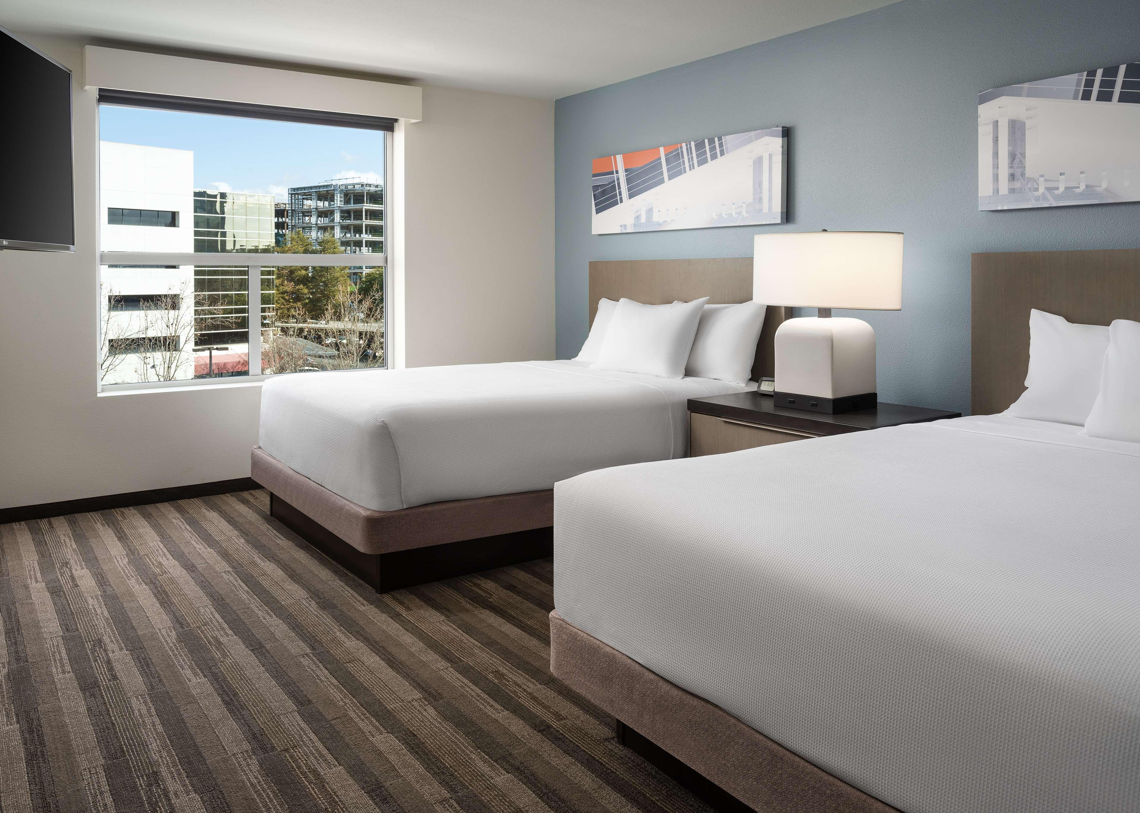 Hyatt House Airport Hotel 3*