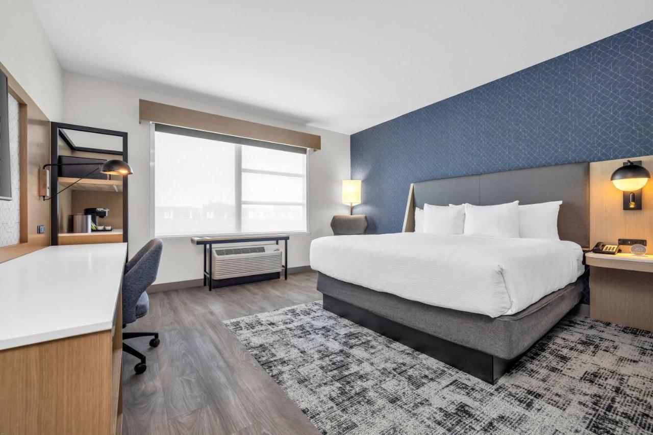 La Quinta & By Wyndham Airport-downtown Hotel 3*