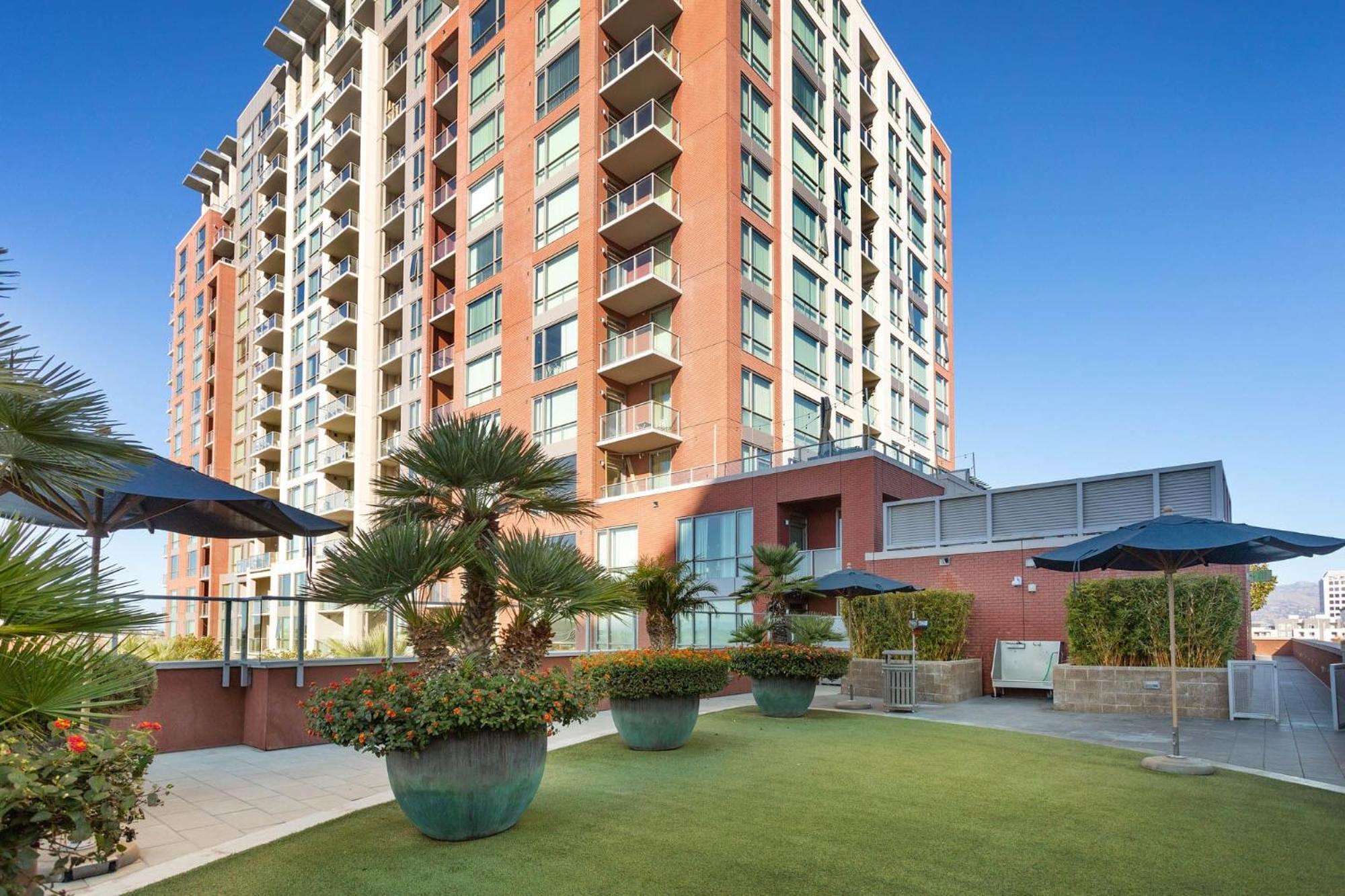 Global Luxury Downtown Apartment San Jose