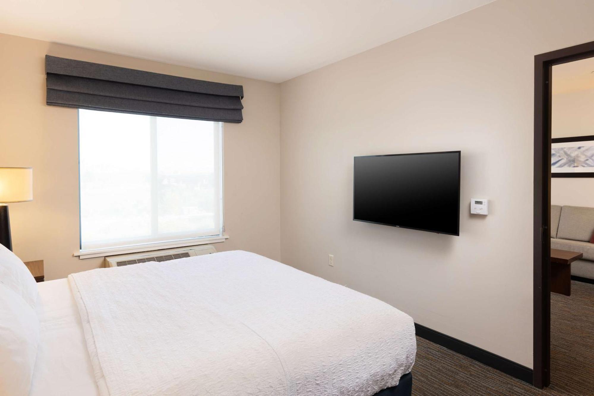 Hampton Cherry Ave, Ca 3* San Jose