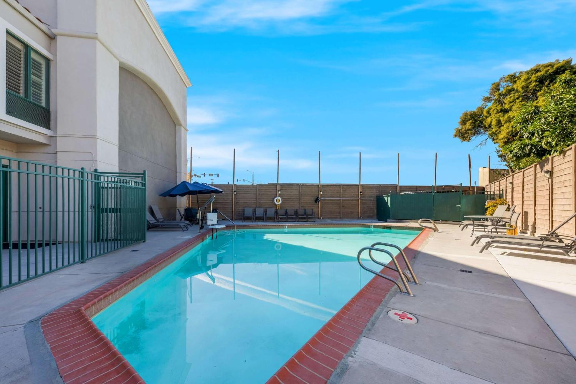 Western Lanai Garden & Hotel