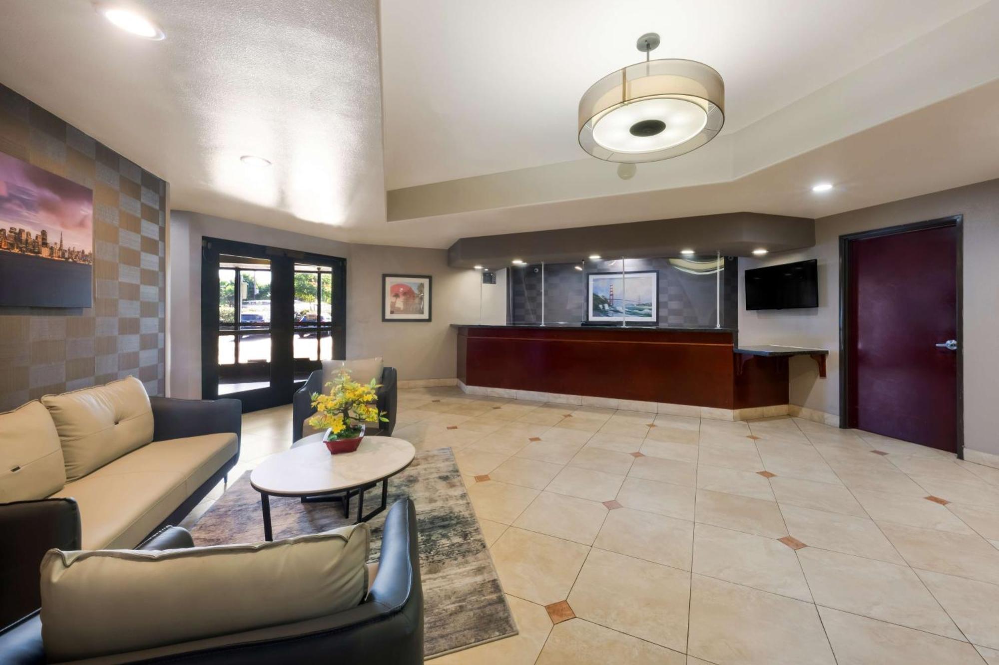 Western Lanai Garden &
