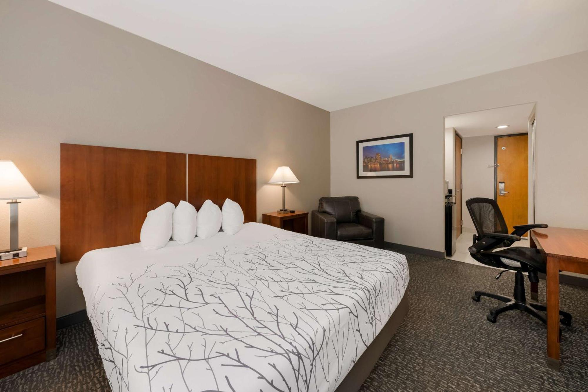 Western Lanai Garden & Hotel 3*