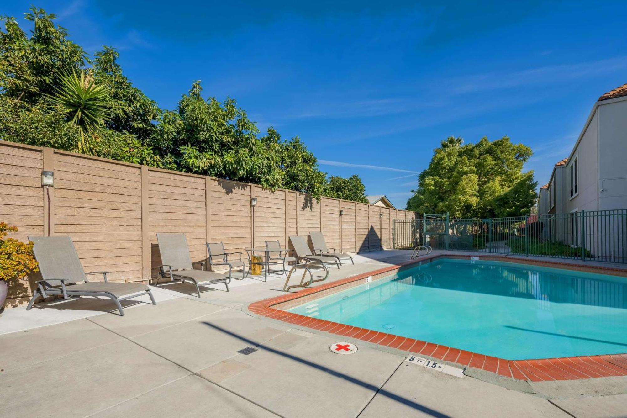 Hotel Western Lanai Garden & San Jose