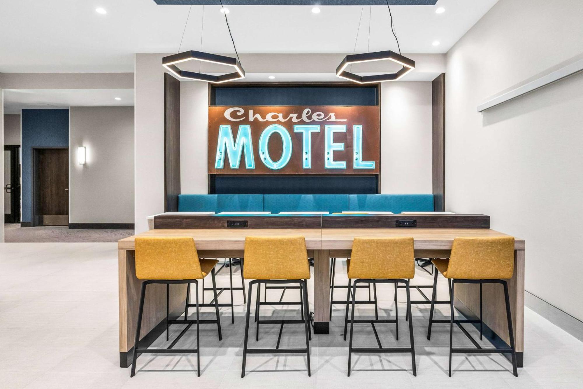 La Quinta & By Wyndham Airport-downtown Hotel San Jose