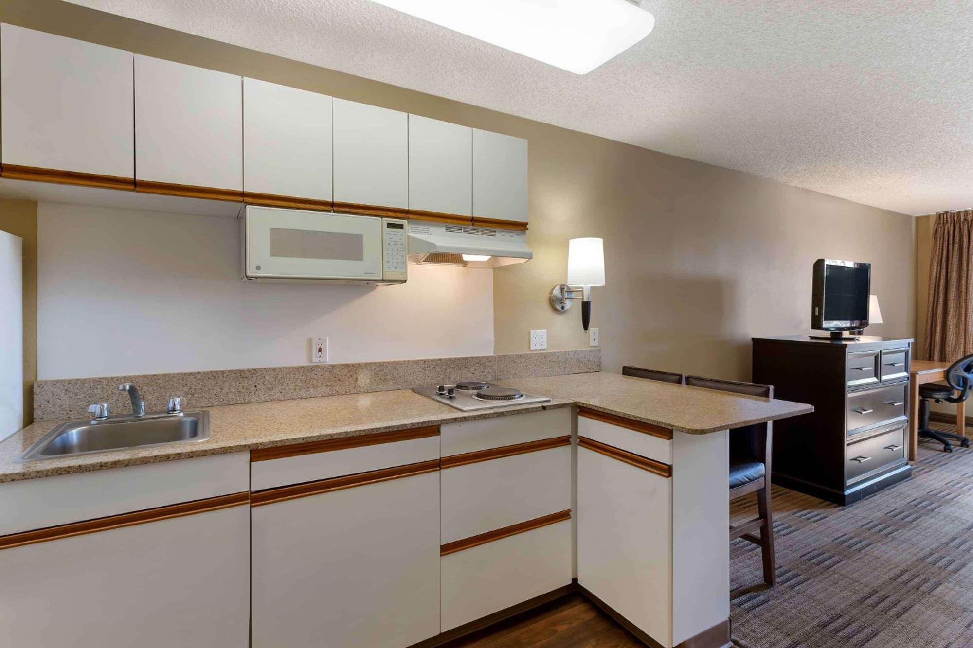 Extended America - - Downtown Hotel