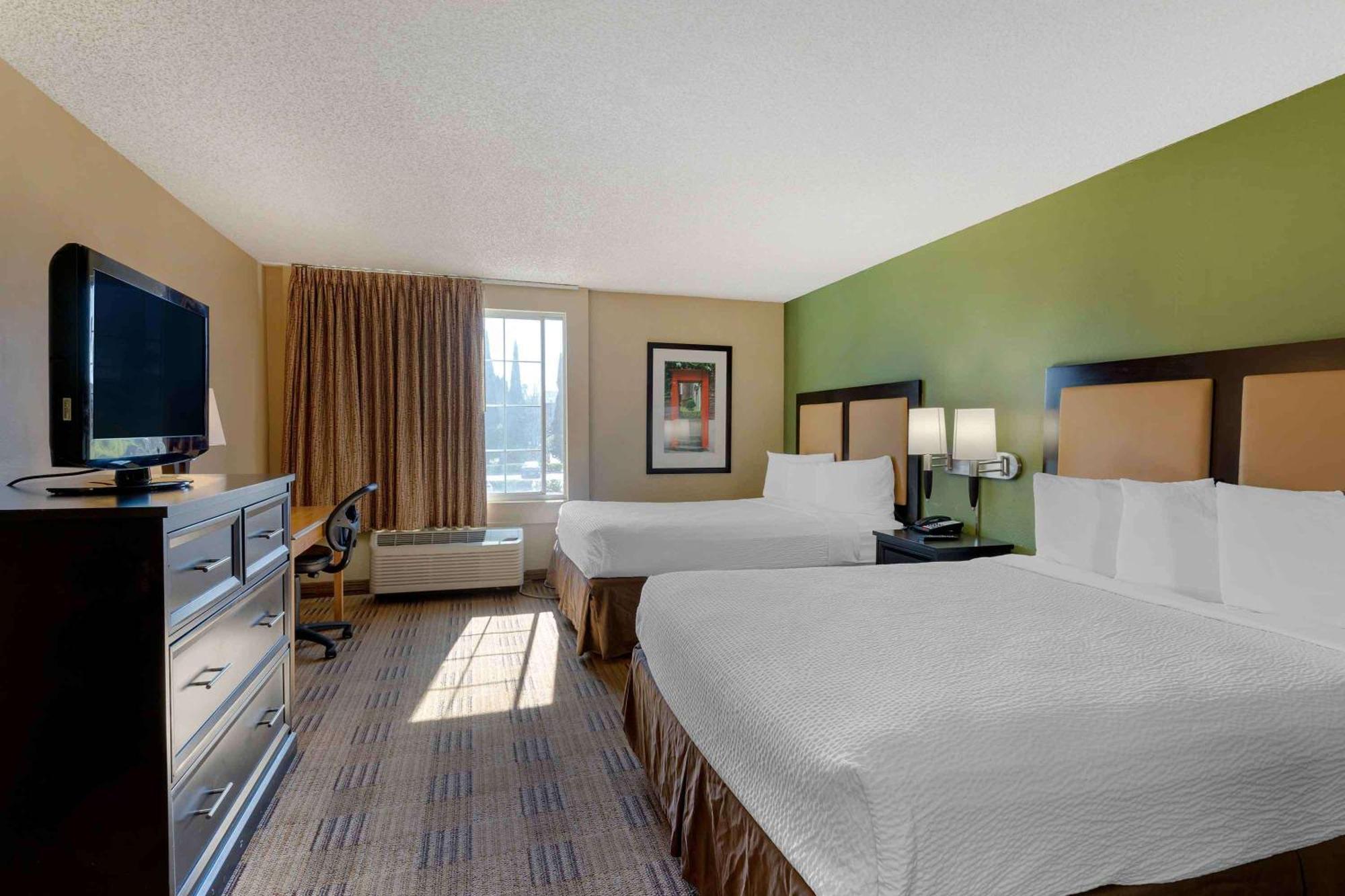 Extended America - - Downtown Hotel 2*