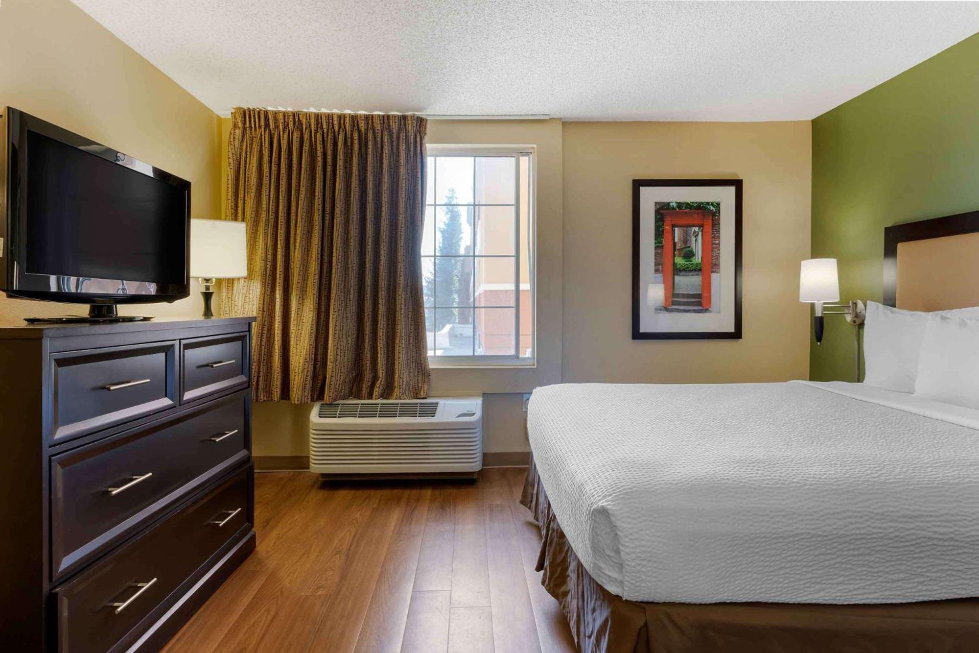 Extended America - - Downtown Hotel 2*