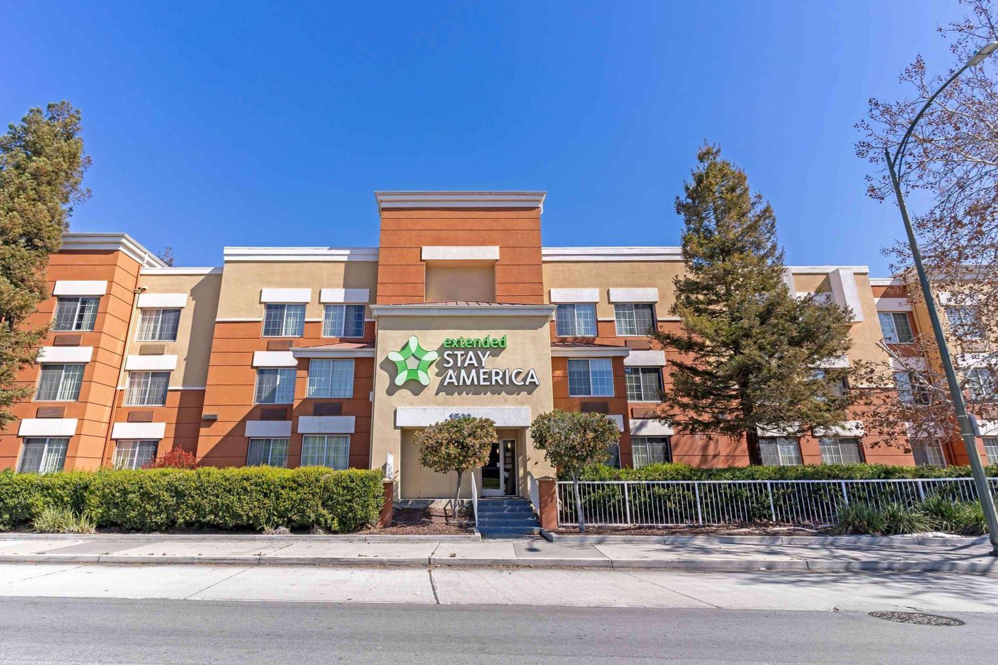 Extended America - - Downtown Hotel