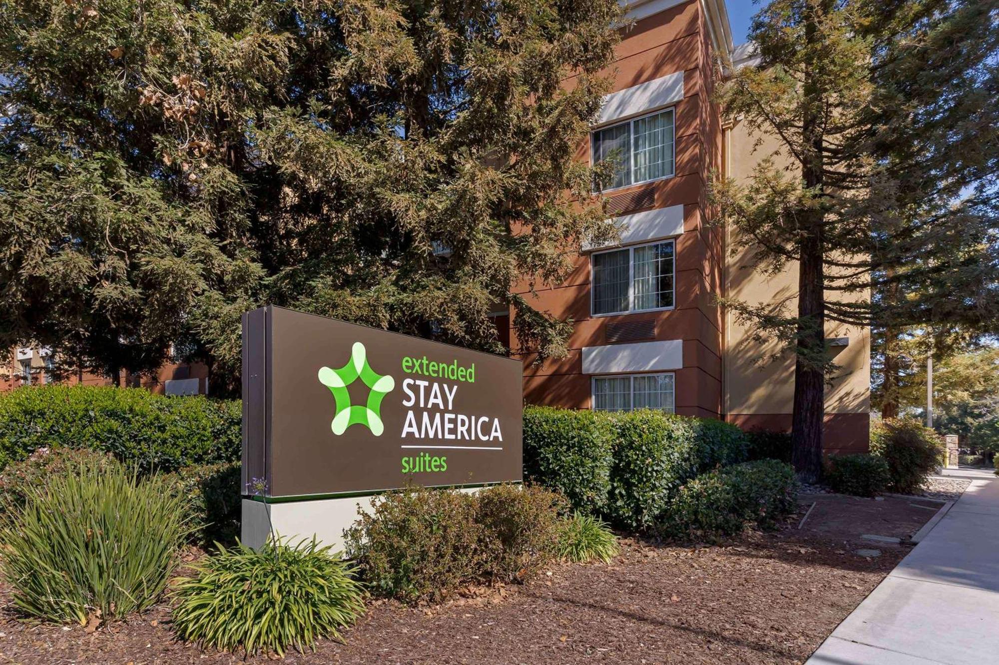 Extended America - - Downtown Hotel