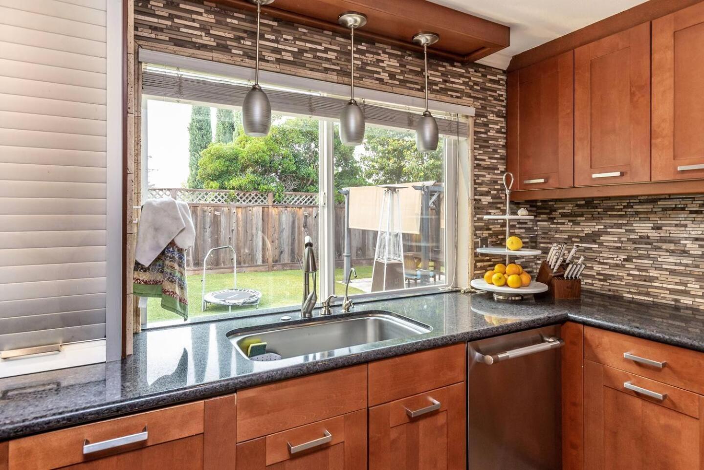 Silicon Valley Family Oasis 5-bedroom Luxury Holiday home *