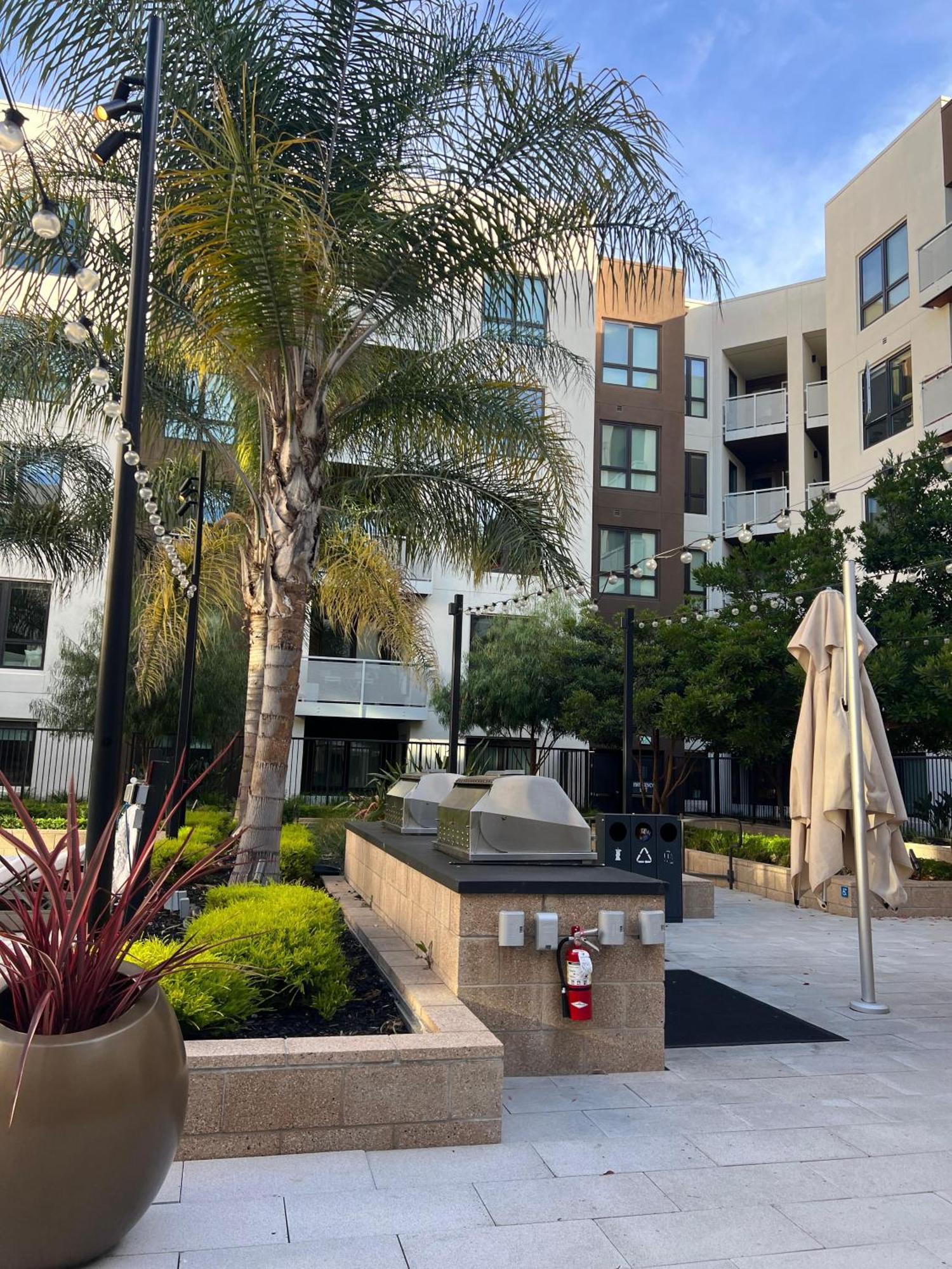Sale 10 Min To Sjc Close To Santana Row With Free Parking Apartment